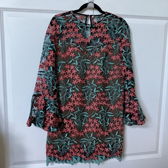 Elliatt Dress Womens Floral Lace Pink Blue Trumpet Bell Sleeve Mod Retro Wedding - Picture 2 of 12